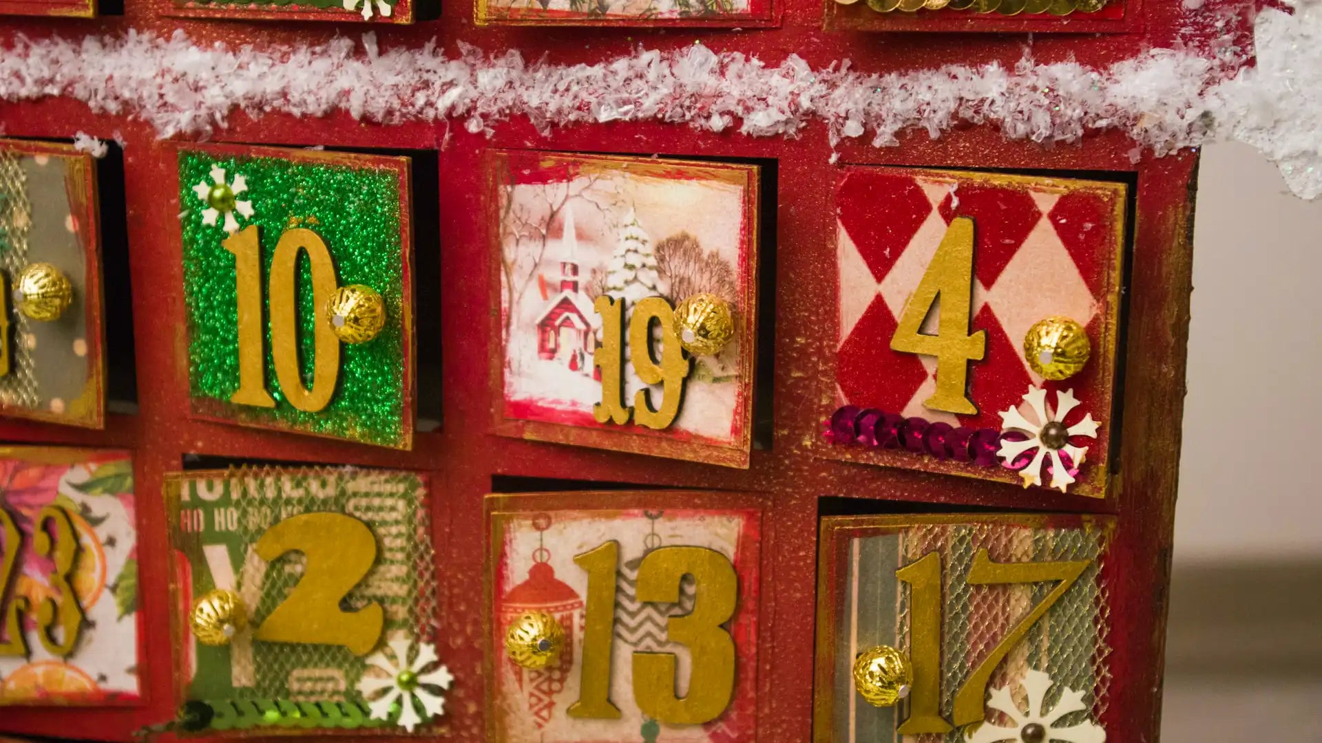 The Best DIY Advent Calendar Ideas (+ The Top Filler Items)